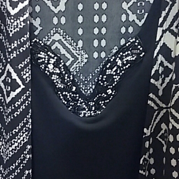 Cute Top - Picture 3 of 3